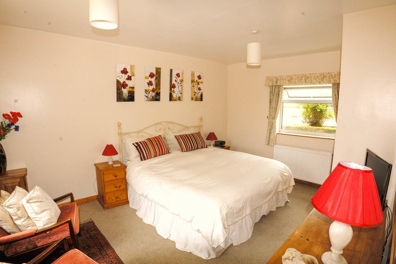 Greyfield Farm Cottages Farmborough المظهر الخارجي الصورة