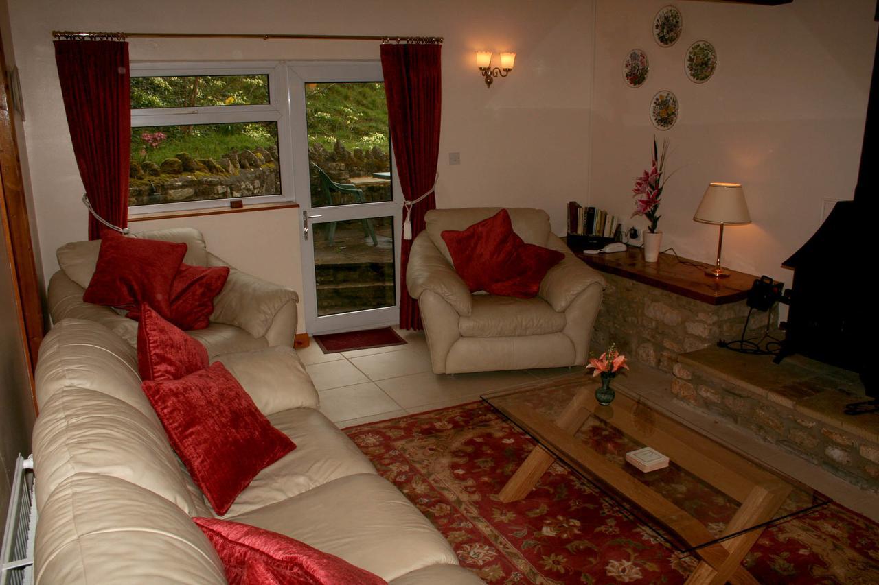 Greyfield Farm Cottages Farmborough المظهر الخارجي الصورة