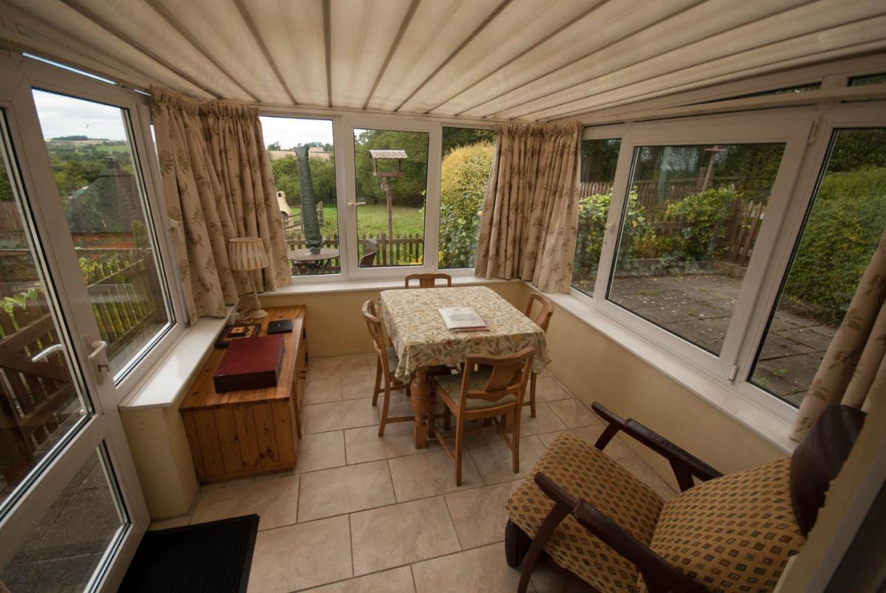 Greyfield Farm Cottages Farmborough المظهر الخارجي الصورة